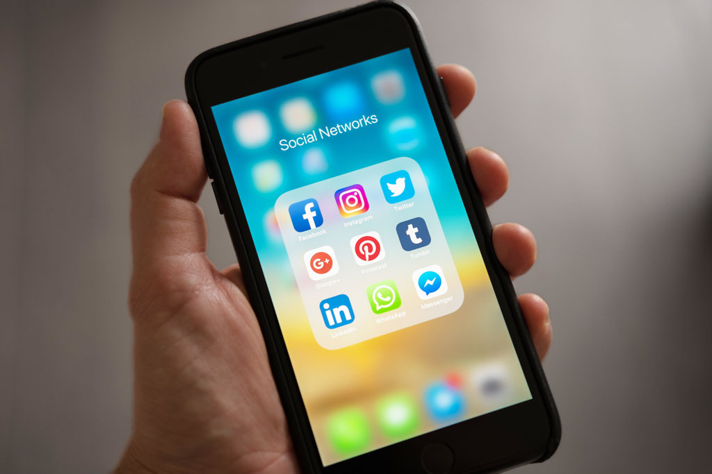 The Great Debate Over Social Media: Personal vs Business Accounts
